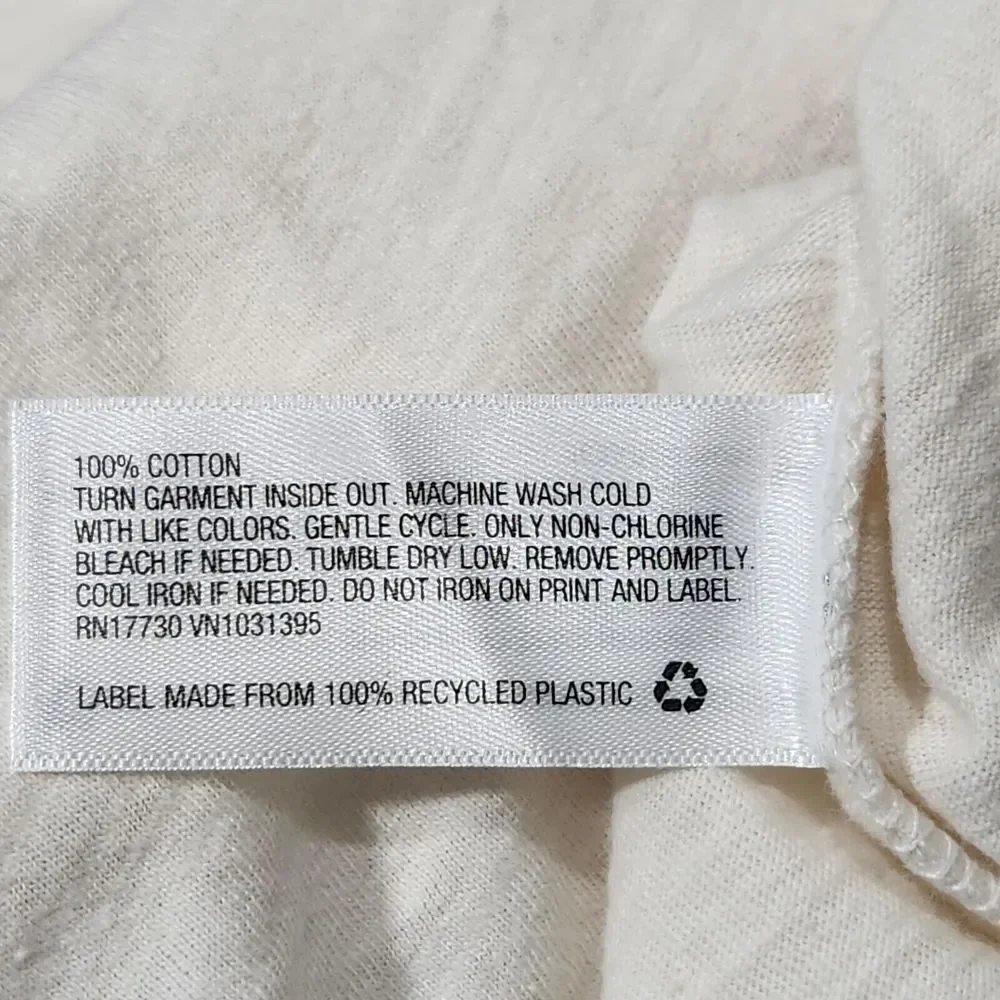 Universal Thread Casual Tshirt 2X Ivory I Write My Own Story Logo